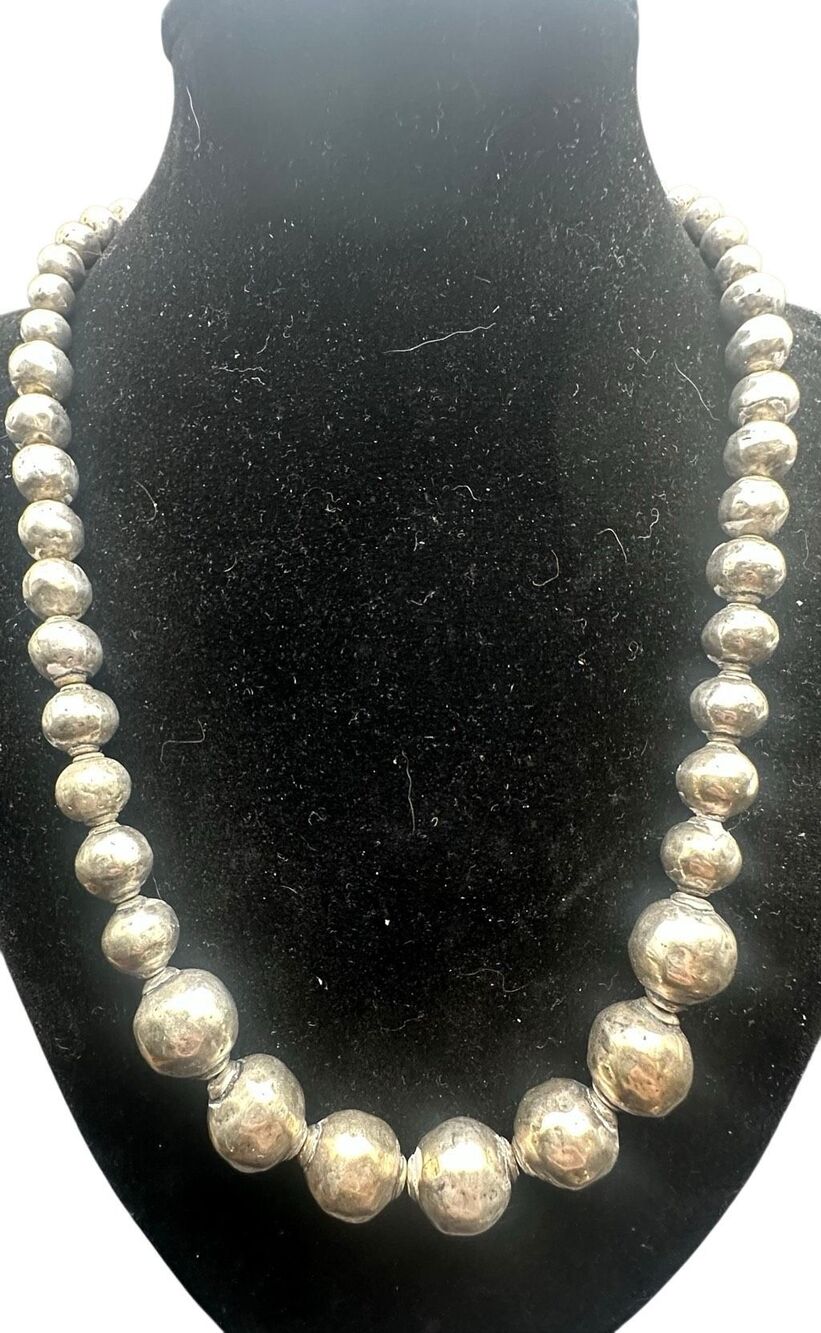 Silpada "Atmospheric" Sterling Silver Graduated Bead Necklace N1953 Retired